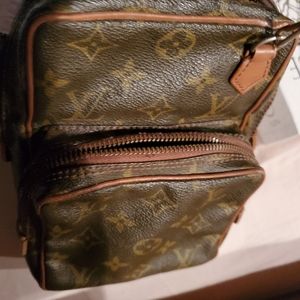 LOUIS VUITTON MINI AMAZON SHOULDER BAG MONOGRAM LEATHER  BROWN-zipper torn